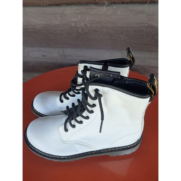 DR. MARTENS 1460 Y LACE UP ZIP BOOT Doc White Leather sz 6 US 37 EU Boots - New - Picture 1 of 5